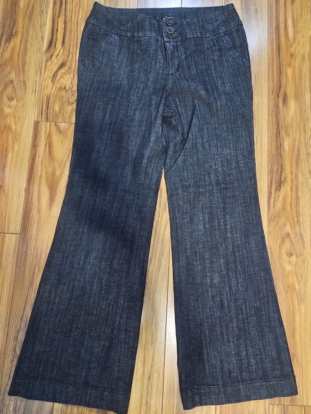 UPDATED: MEASUREMENTS SHOWN Maurices Dark Wash Wide Leg Jeans/Trouser Fit
